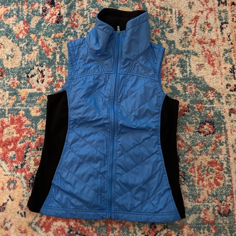 EUC Columbia insulated vest